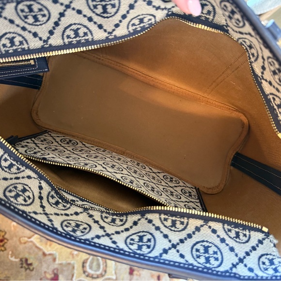 Tory Burch Navy and Gray Tote Bag - Picture 6 of 9